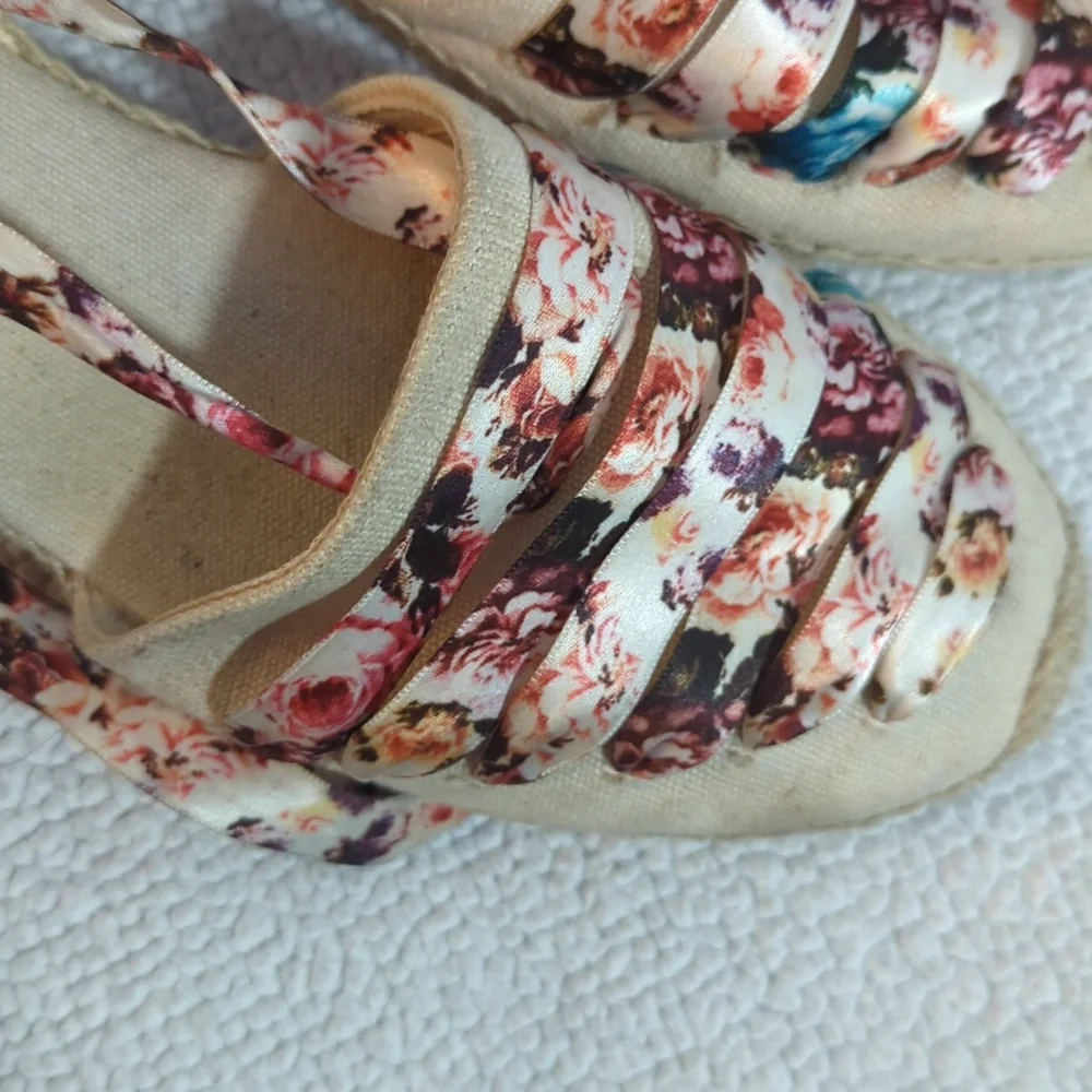 Toni Pons Tan Pink Floral Ribbon Lace Up‎ Canvas Espadrille Shoe Size 39